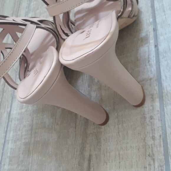 KATE SPADE..ESTRELLA CITY ST SANDALS - Picture 7 of 7